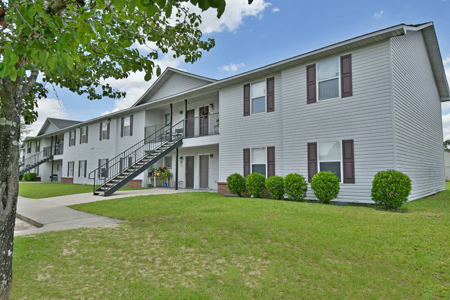 Camellia Trace-exterior-1456-1200w